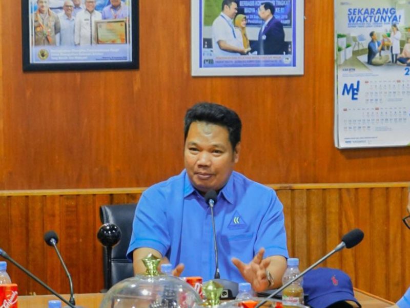 Andi Firdaus Djollong.SE., MM. Direktur Pam Tirta Karajae