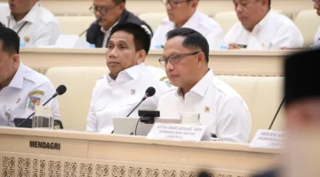 ​Mendagri Beri Peringatan Keras: Setop Rekrut Honorer Baru untuk ‘Tim Sukses’